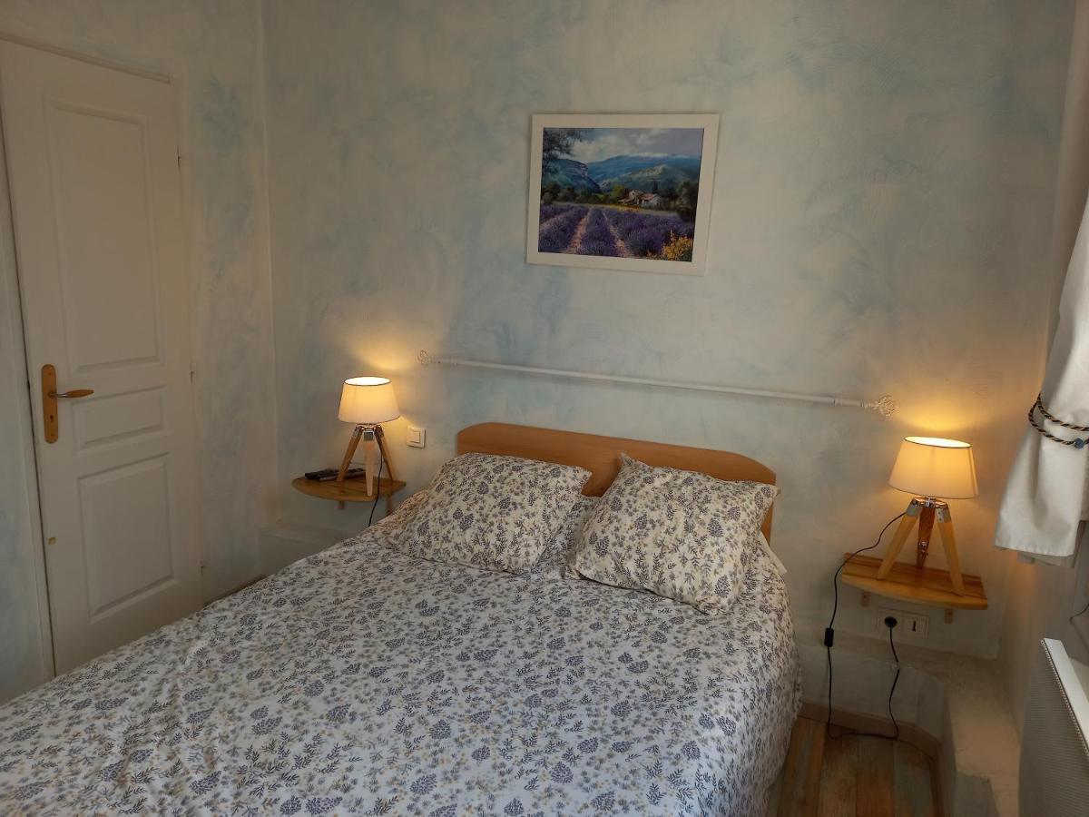 Hotel Le Vauban อ็องเทรอโวซ์ ภายนอก รูปภาพ
